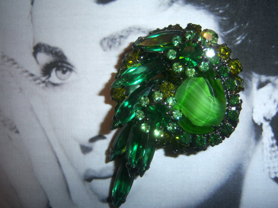 Delizza and Elster a/k/a Juliana Japanned Striped (Givre) Stone Brooch *SOLD*
