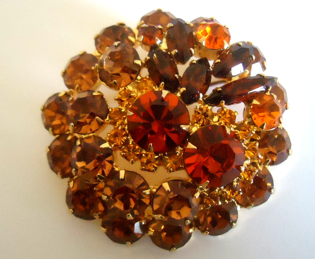 DeLizza and Elster a/k/a Juliana Topaz Chaton Tiered Brooch *SOLD*