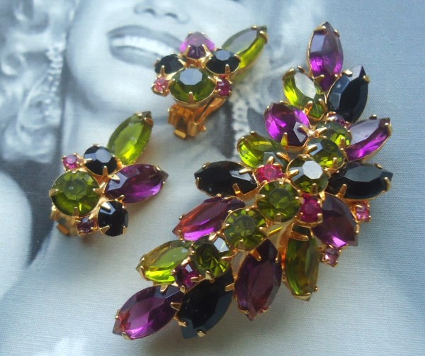 Unsigned Beauty Multi-Dimensional Tiered Brooch and Earring Demi Parure *SOLD*