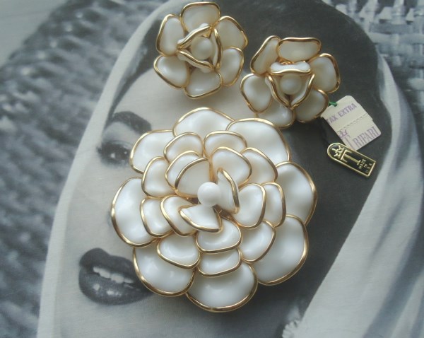 Trifari Signed 1952 White Camellia Poured Glass Brooch and Earrings Demi Parure (Hand Molded) Earrings With Original Tags *SOLD*