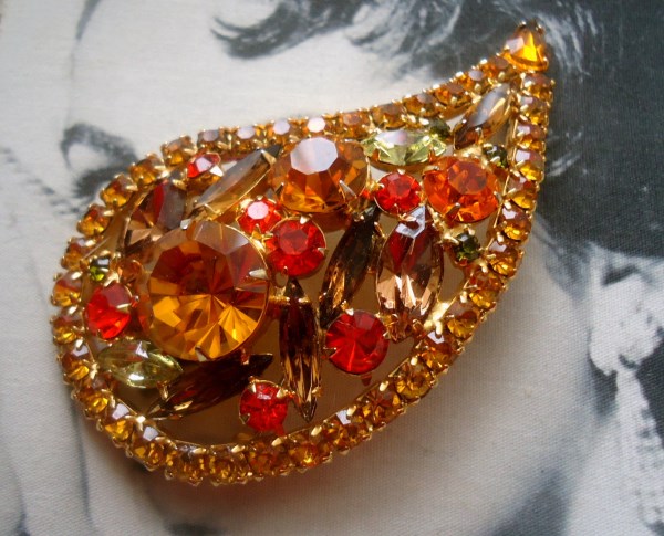DeLizza and Elster a/k/a Juliana Paisley Shaped Brooch of Warm Autumn Hues