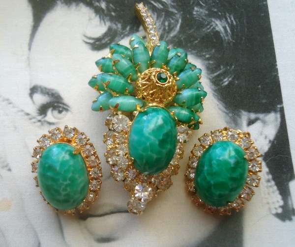 SOLD DeLizza and Elster a/k/a Juliana Tiered Faux Jade Matrix Brooch and Earring Demi Parure (VERY RARE EARRINGS)