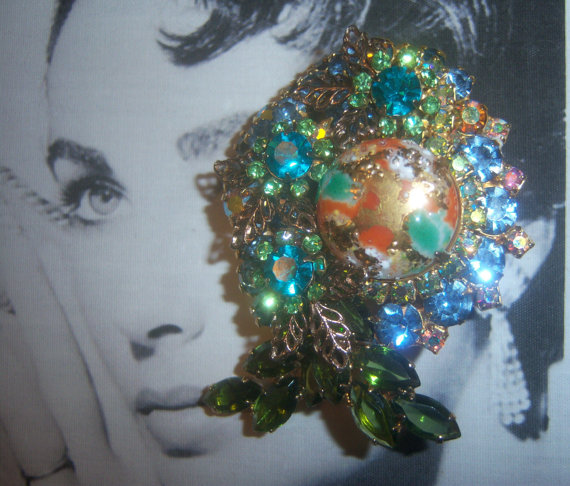 DeLizza and Elster a/k/a Juliana Stippled Cabochon (Easter Egg) Brooch *SOLD*