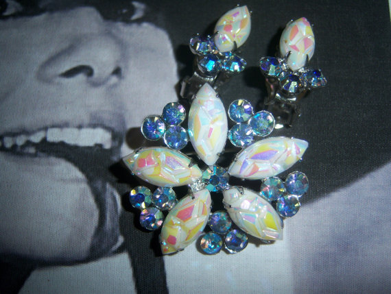SOLD Confetti Art Glass Brooch and Earring Demi Parure