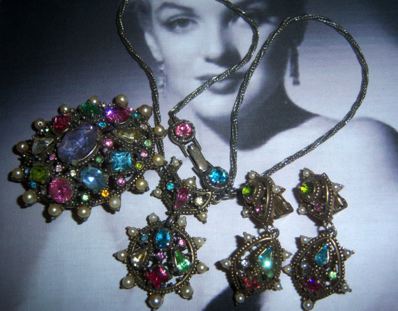 SOLD Hollycraft Signed 1951 Necklace Brooch and Earring Parure